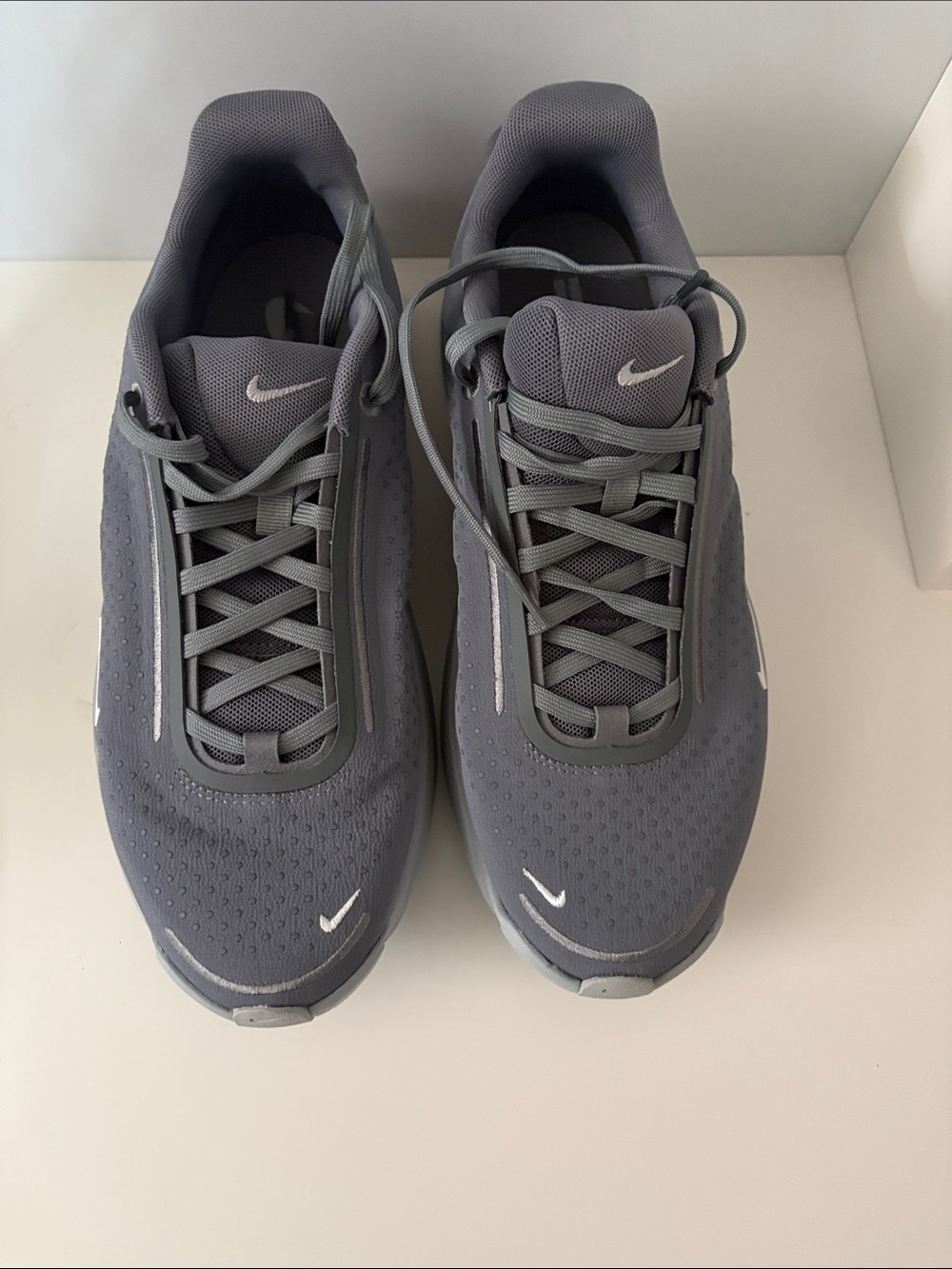 Nike Men's Grey Mesh Athletic Sneakers